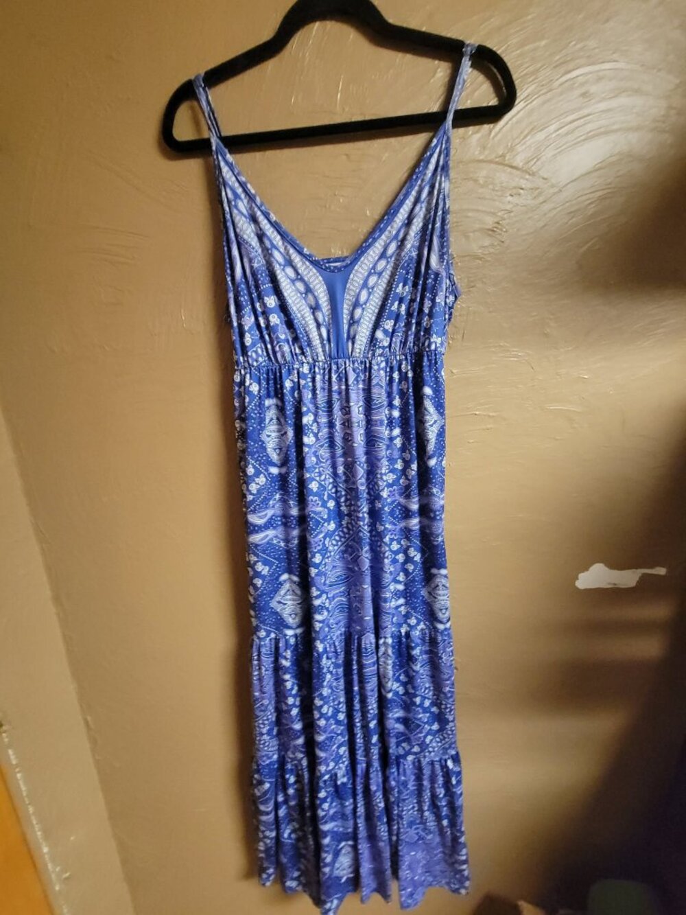Size Large Unbranded Maxi with Adjustable Spaghetti Straps #135